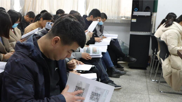 利菲爾特 利菲爾特